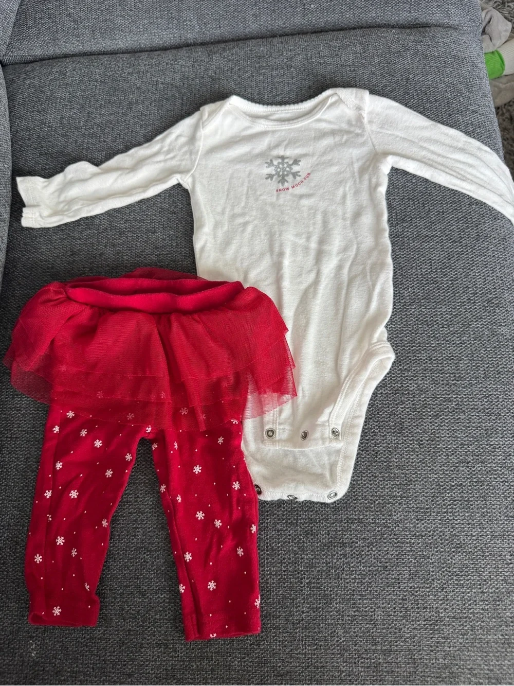 3-6M White Snowflake Baby Bodysuit with Red Tutu Leggings Set
